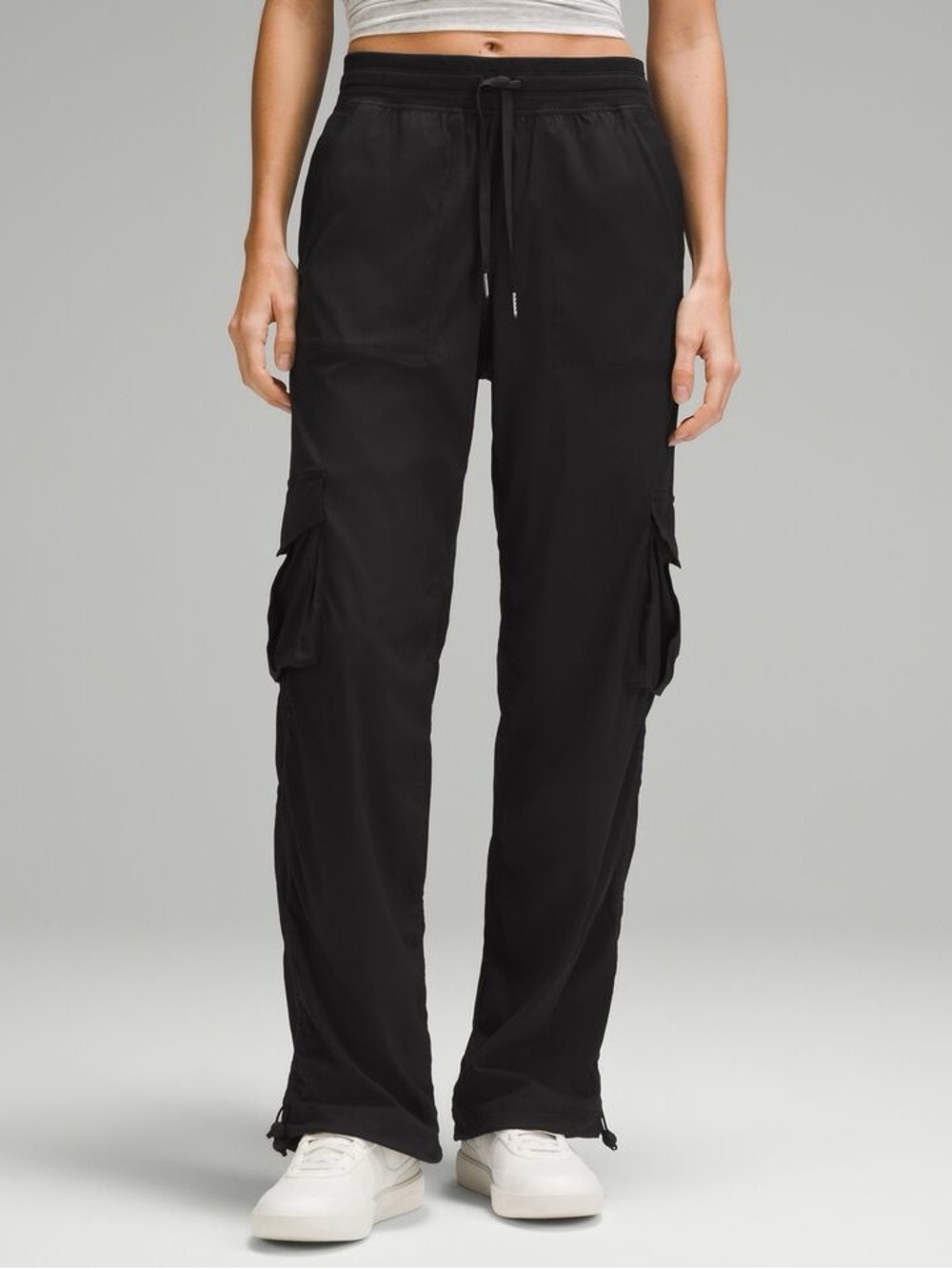 NWOT LULULEMON Dance Studio Relaxed-Fit Mid-Rise Cargo Pants - L - Black